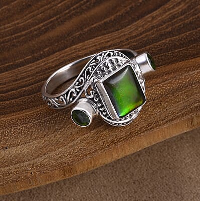 Bali Legacy Canadian Ammolite and Chrome Diopside 0.70 ctw Ring in Sterling Silver (Size 9.0)