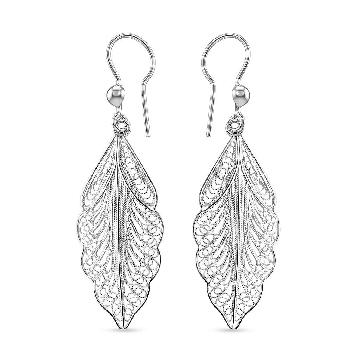 Artistry Tarakashi Collection Leaf Earrings in Sterling Silver 3.70 Grams