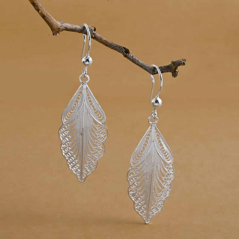 Artistry Tarakashi Collection Leaf Earrings in Sterling Silver 3.70 Grams