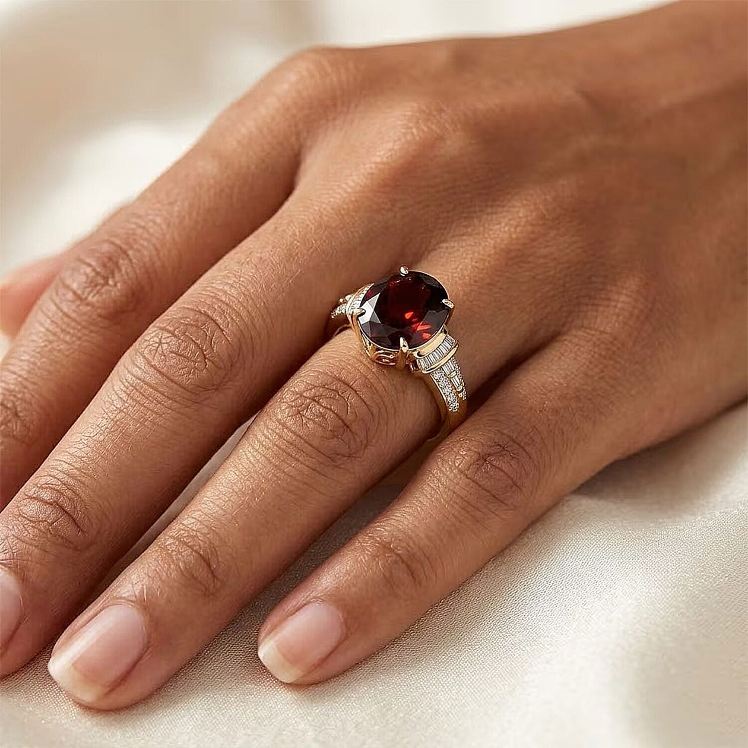 Luxoro AAA Red Zircon and Diamond I2 5.85 ctw Sunset Royal Spark Ring in 10K Yellow Gold (Size  10.0)