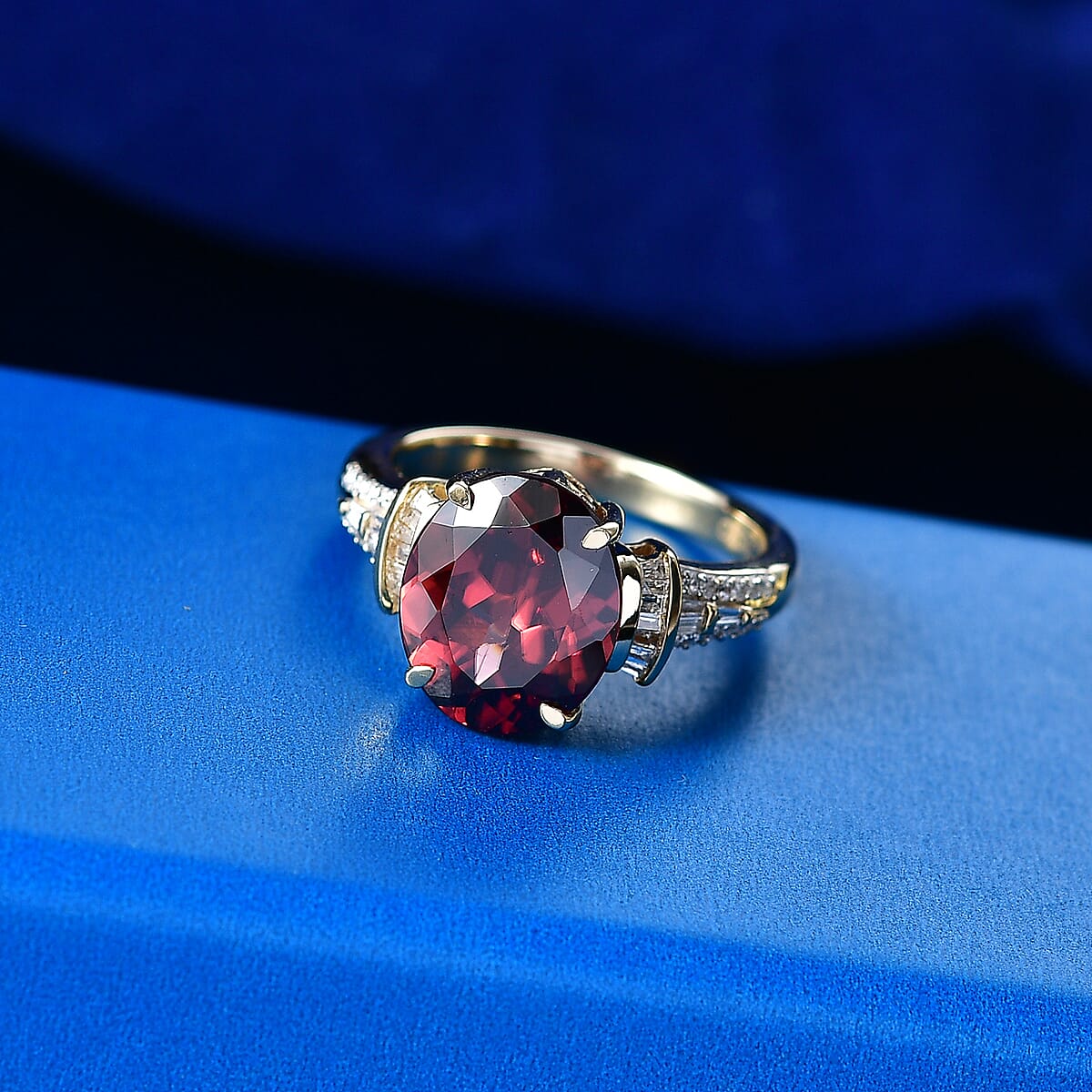 Luxoro AAA Red Zircon and Diamond I2 5.85 ctw Ring in 10K Yellow Gold image number 1