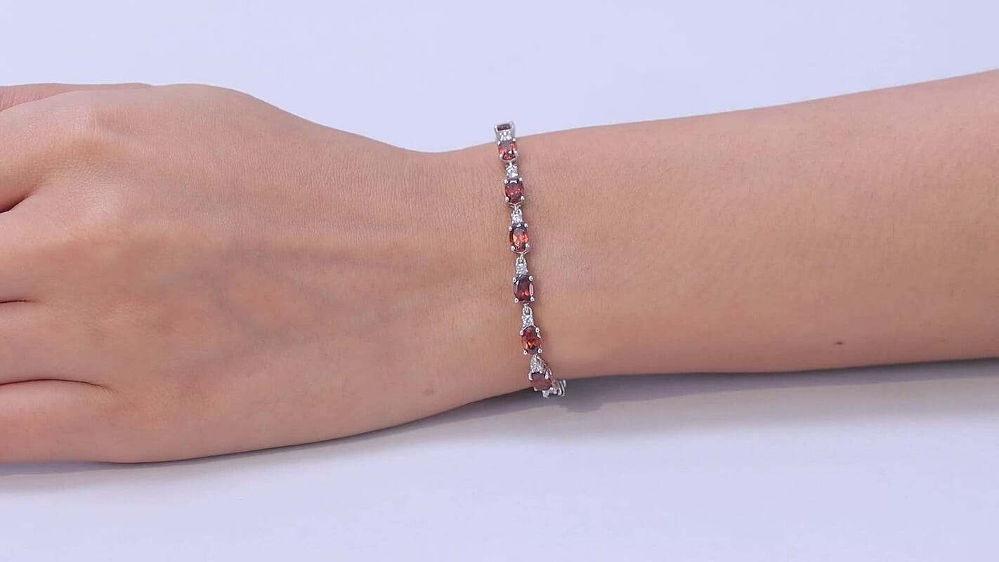 D'Joy AAA Red Zircon, White Zircon Line Bracelet in Rhodium Over Sterling Silver (6.50 In) 12.25 ctw