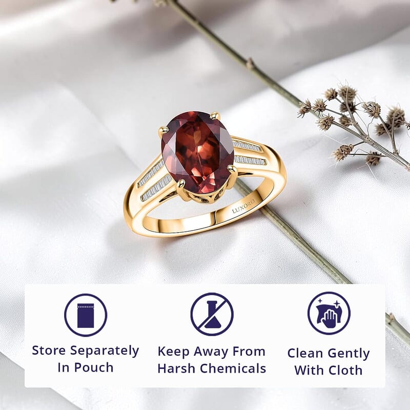 Luxoro AAA Red Zircon and Diamond I2 5.00 ctw Golden Floral Spark Ring in 10K Yellow Gold (Size  7.0)