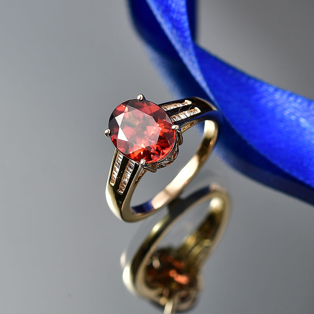 Luxoro AAA Red Zircon and Diamond I2 5.00 ctw Golden Floral Spark Ring in 10K Yellow Gold (Size 8.0) image number 1