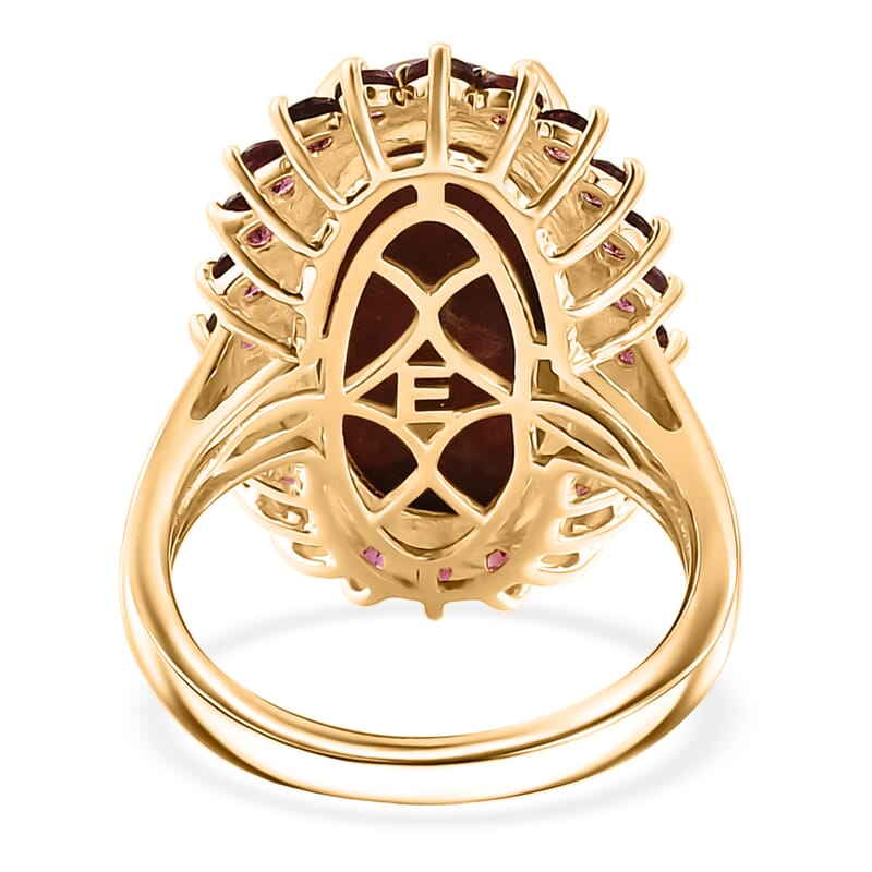 EverTrue Premium Norwegian Thulite and Orissa Rhodolite Garnet 13.20 ctw Blooming Rose Elegance Ring in 18K Yellow Gold Plated (Size 7.0)