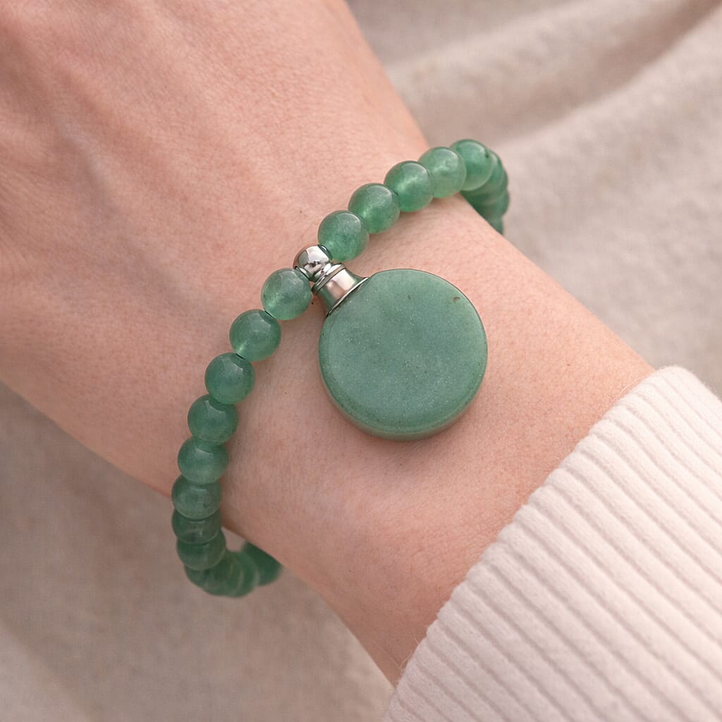 Green Aventurine 65.00 ctw Beaded Bracelet in Silvertone (6-8.5In)