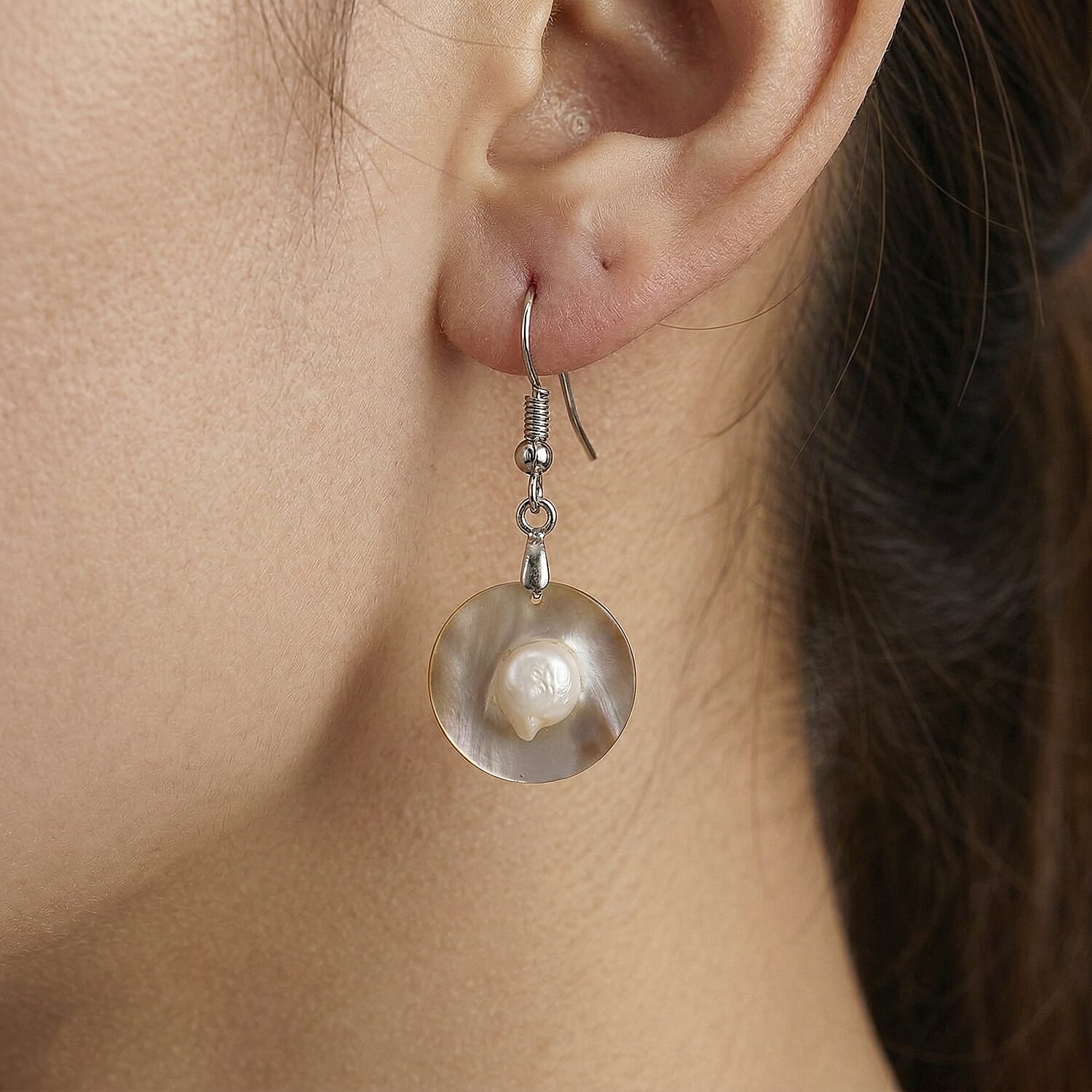 Round Shell Pearl Dangle Earrings in Silvertone