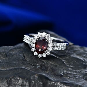 D'Joy Premium Colour Change Garnet and Moissanite 2.10 ctw Ring in Rhodium Over Sterling Silver (Size 9.0)