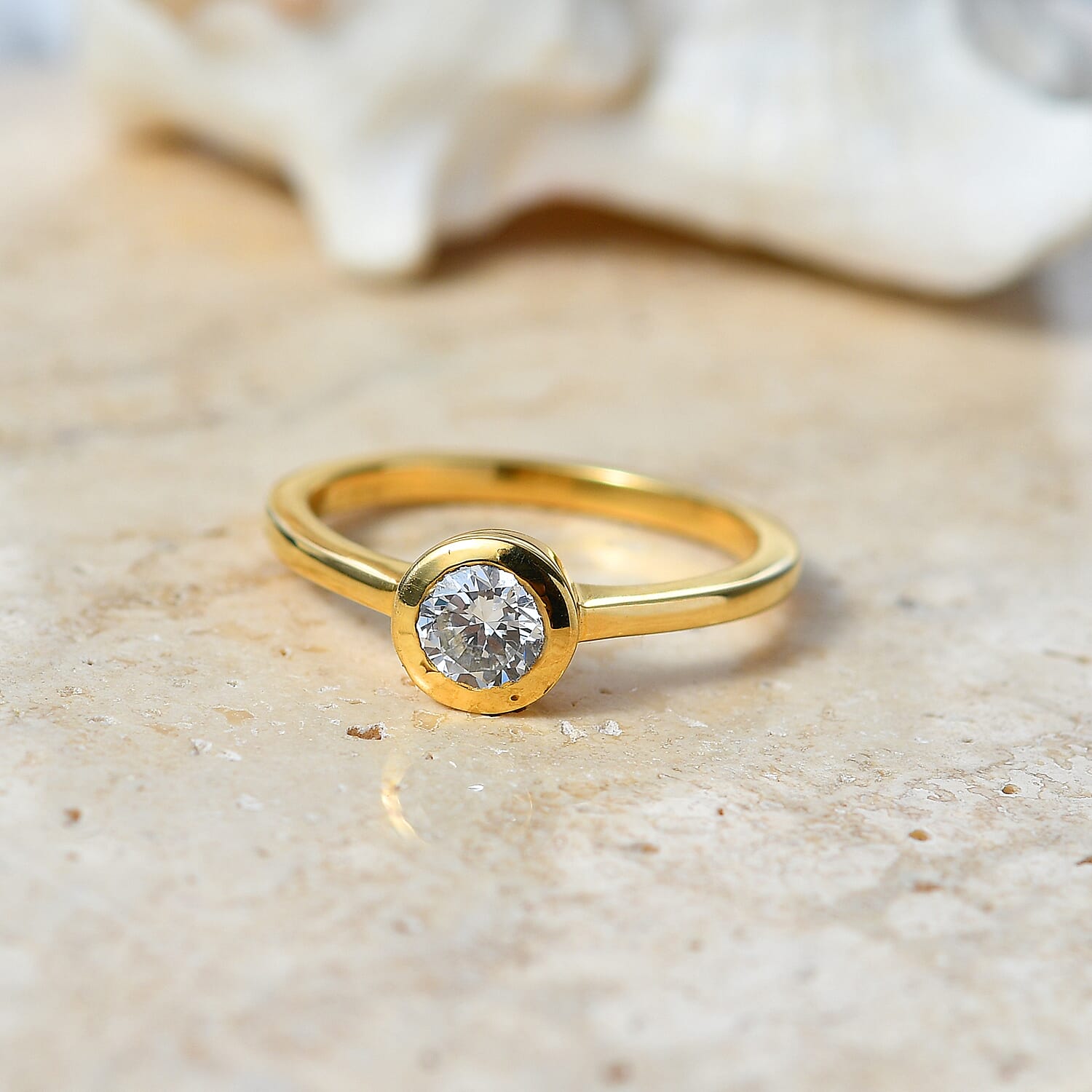 Luxuriant Lab Grown Diamond G-H SI 0.50 ctw Solitaire Ring in 18K Vermeil Yellow Gold Over Sterling Silver (Size 10.0)
