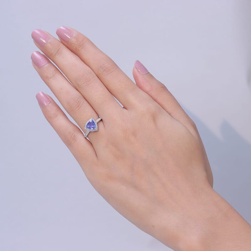 Premium Tanzanite and Lab Grown Diamond G-H SI 1.40 ctw Halo Ring in 10K White Gold (Size 9.5)