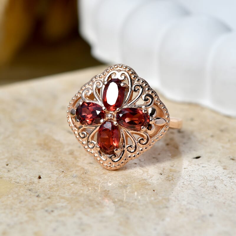 EverTrue Mozambique Garnet 2.25 ctw Royal Clover Ring in 14K RG Over Copper (Size 6.0)