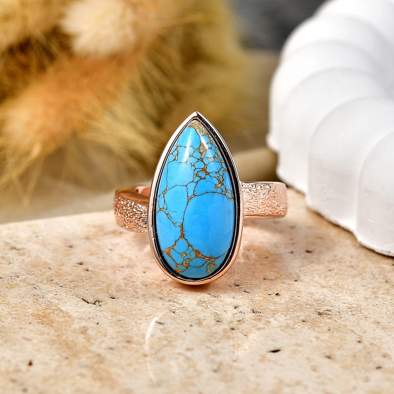 EverTrue Mojave Blue Turquoise 7.70 ctw Hammered Texture Ring in 14K RG Over Copper with Magnet (Size 5.0)