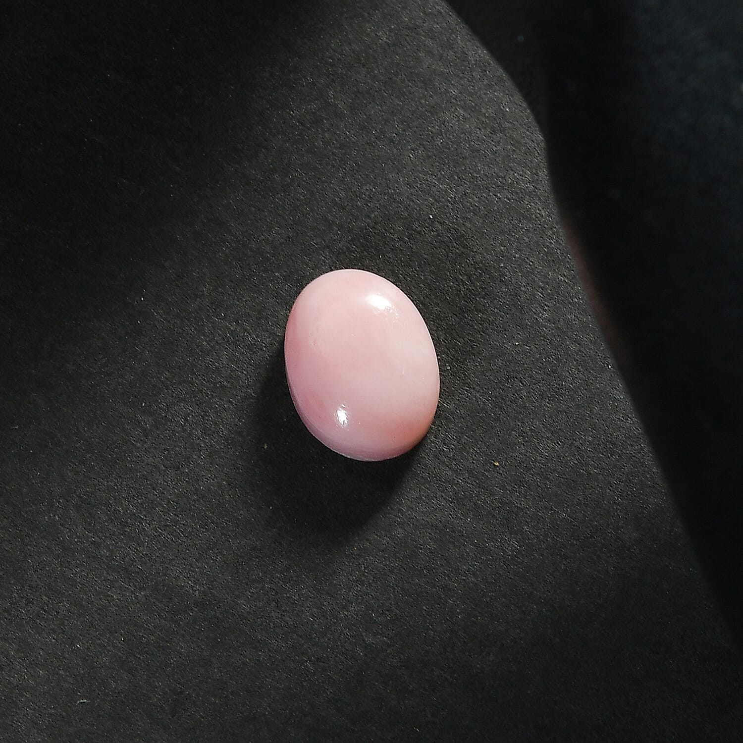 Premium Peruvian Pink Opal (Ovl 8x6 mm) 0.80 ctw