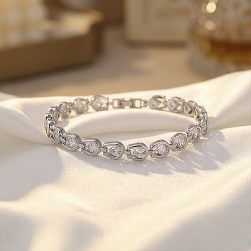 Simulated Diamond - Product card gallery slide 2 (10179752198457)