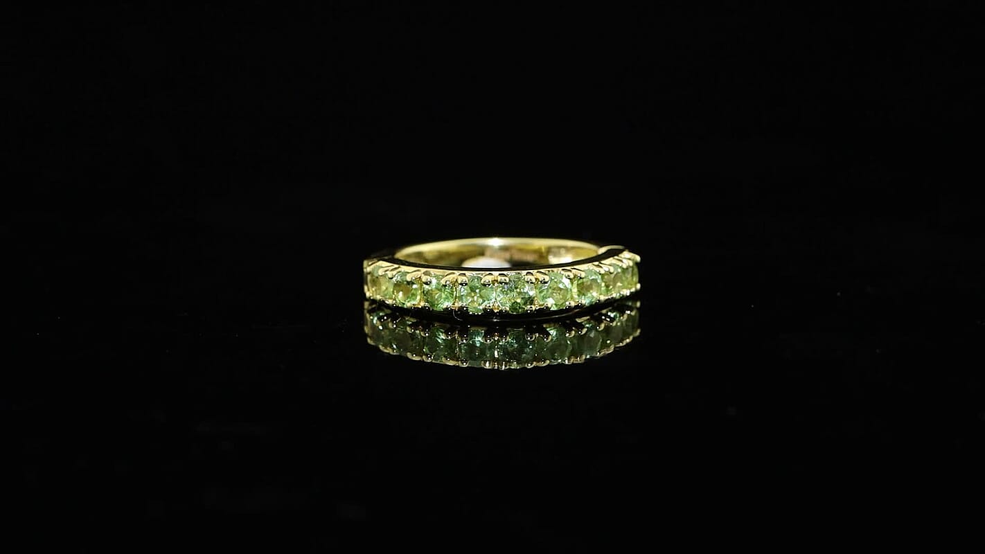 EverTrue Hebei Peridot Band Ring in 18K YG Plated (Size 6.0) 1.15 ctw