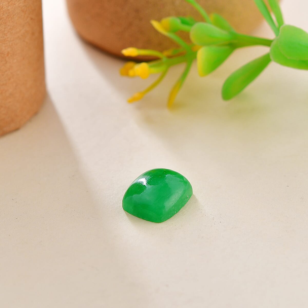 Green Jade (D) (Cush 10x8 mm) 3.70 ctw image number 1