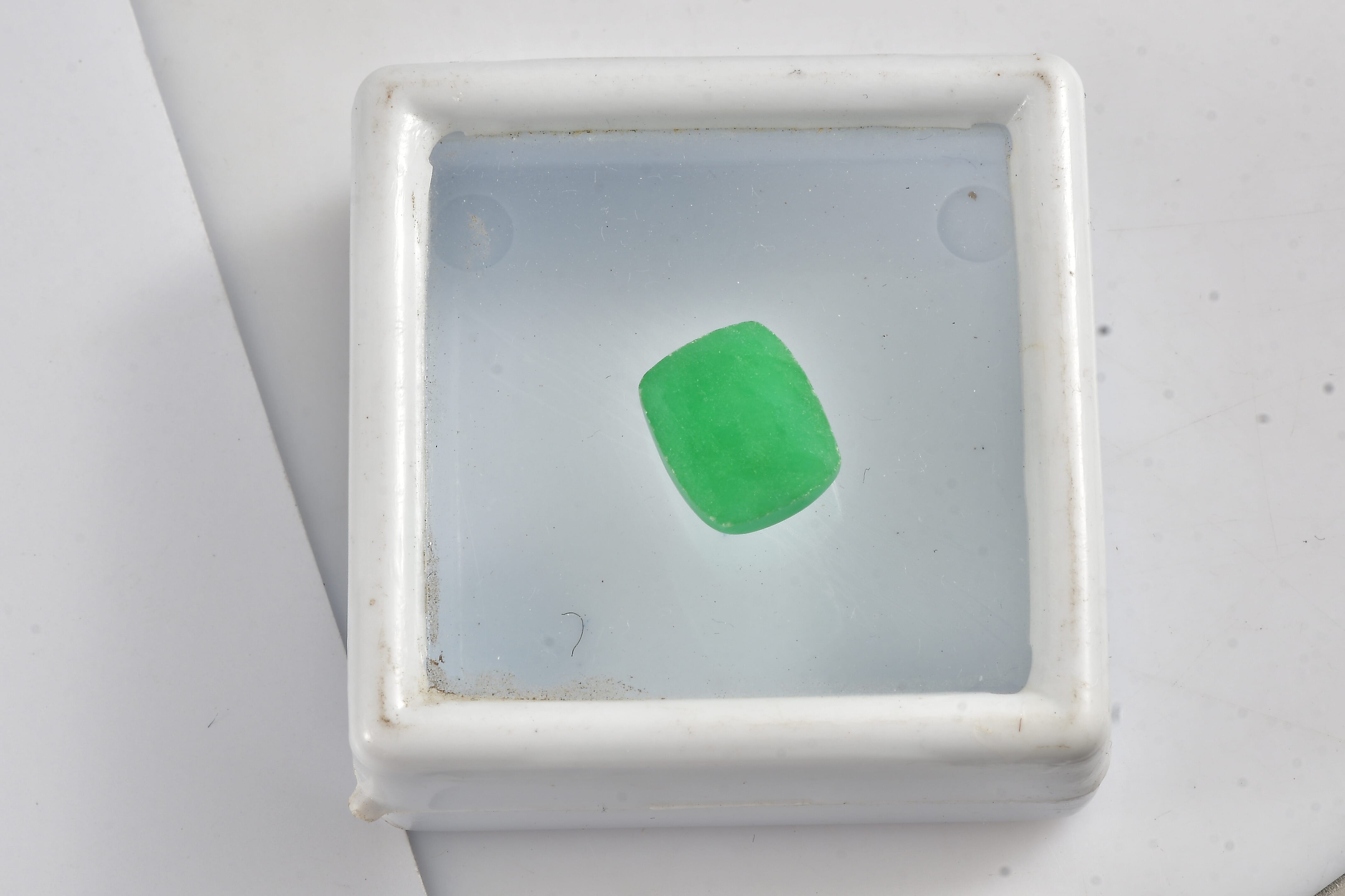 Premium Green Jade (D) (Cush 11x9 mm) 4.50 ctw