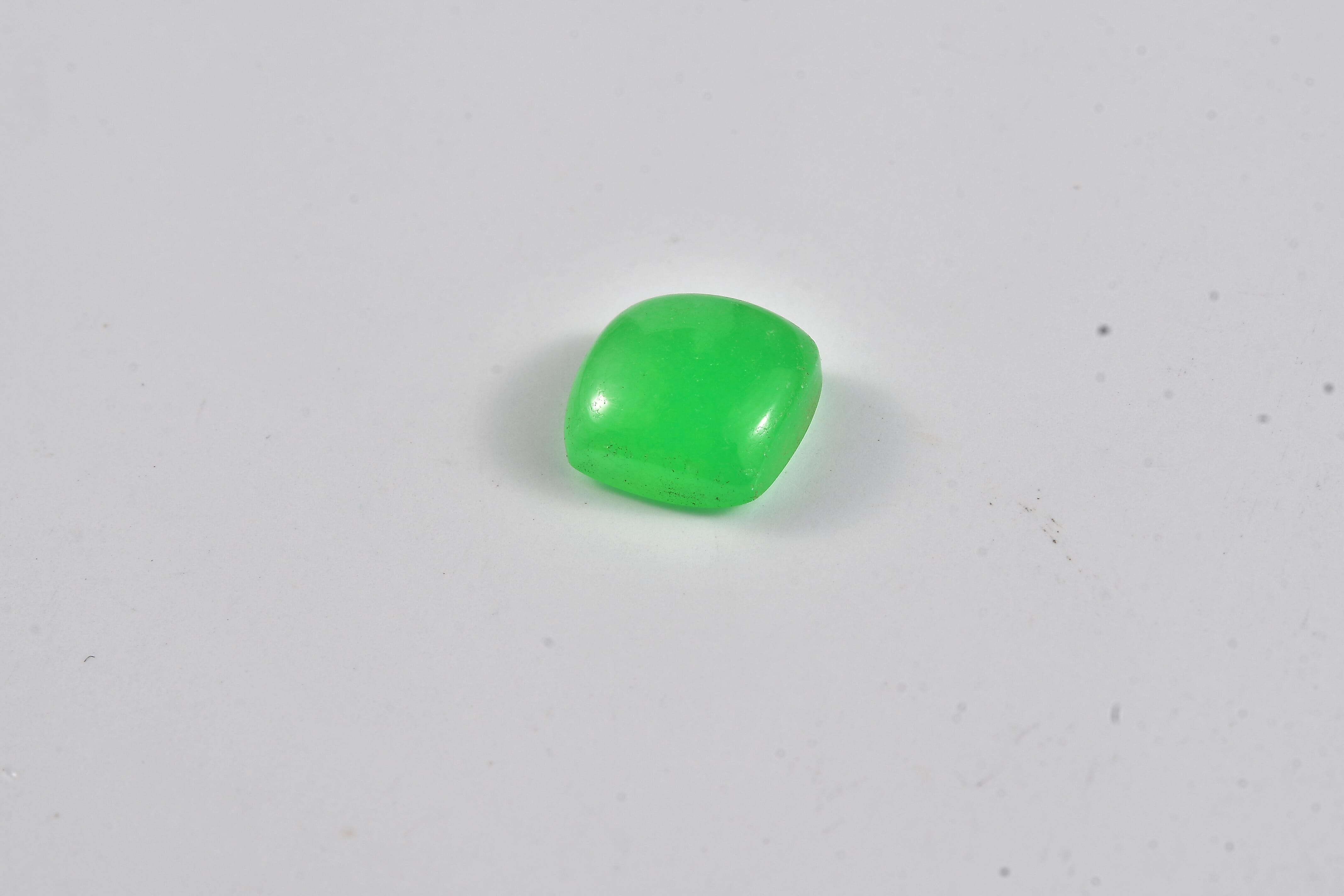 Green Jade (D) (Cush 7x7 mm) 1.68 ctw