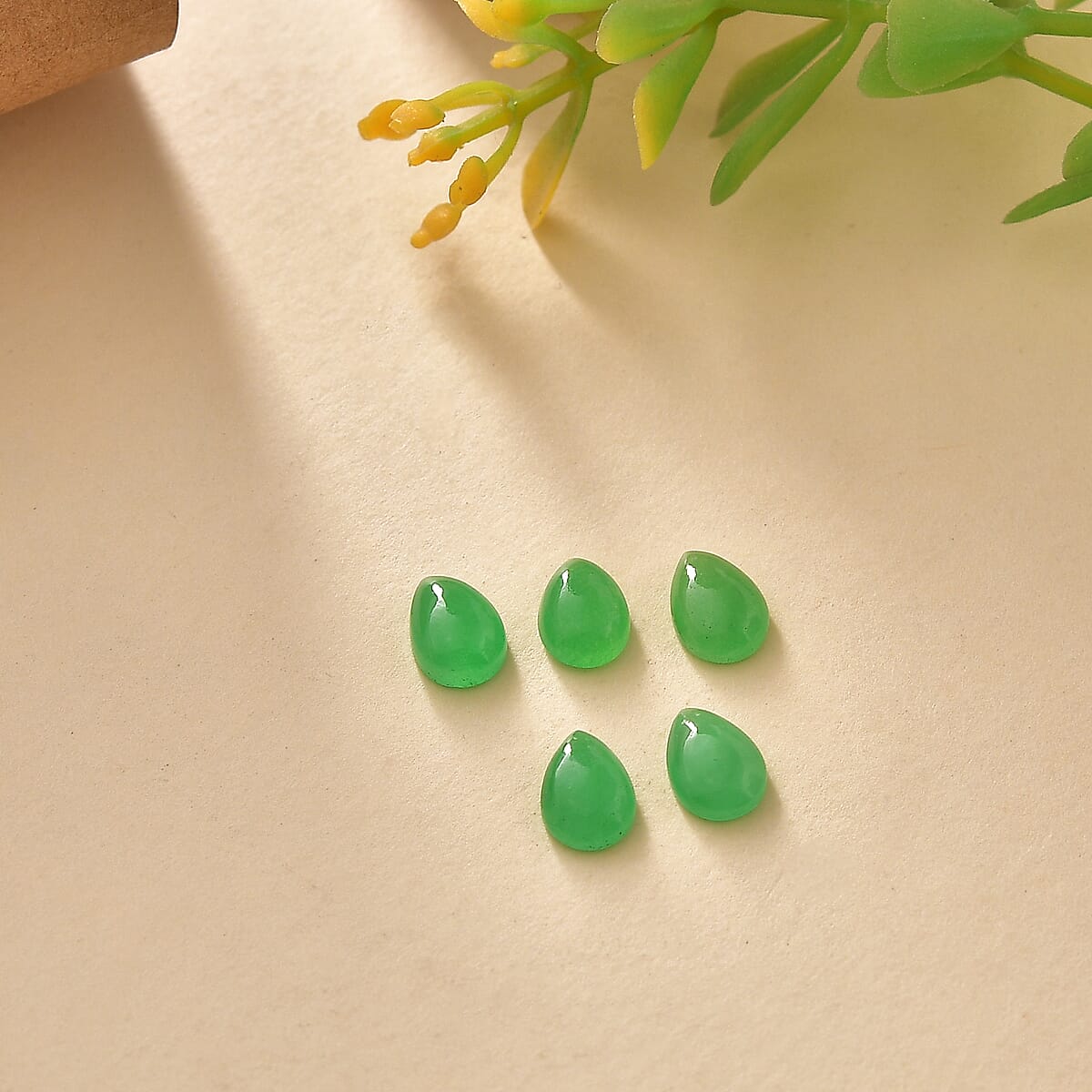 Green Jade (D) Set of 5 (Pear 7x5 mm) 3.54 ctw image number 1