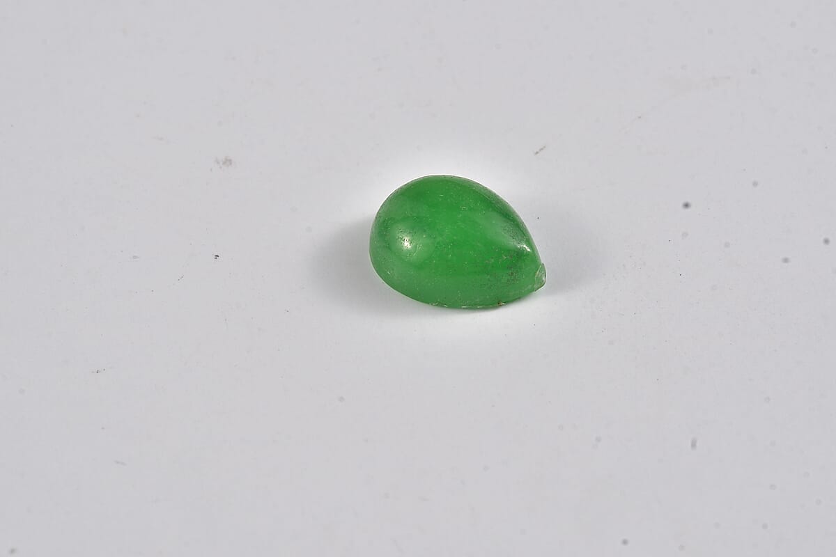 Premium Green Jade (D) (Pear 9x7 mm) 2.00 ctw image number 2