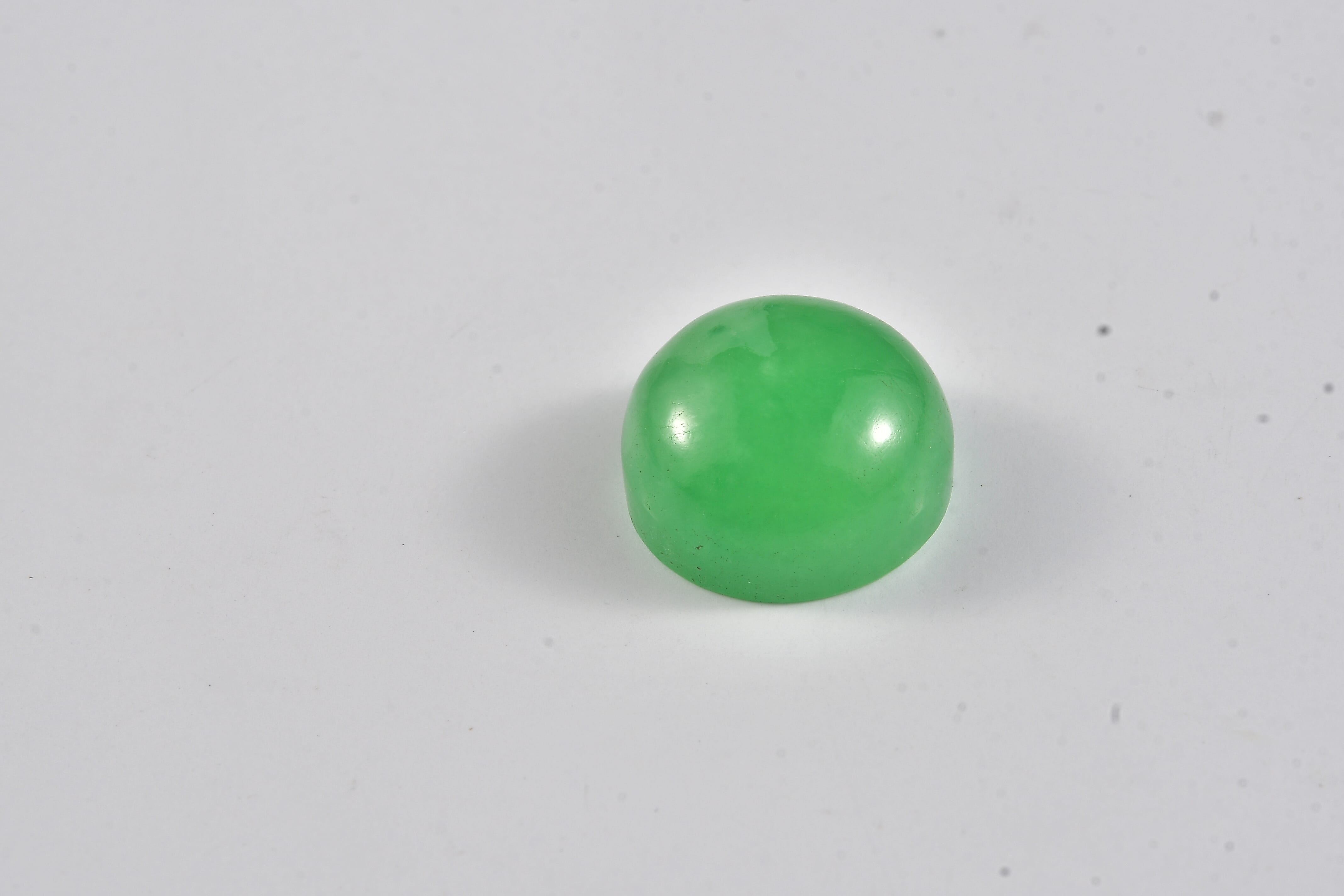 Green Jade (D) (Rnd 12 mm) 5.72 ctw