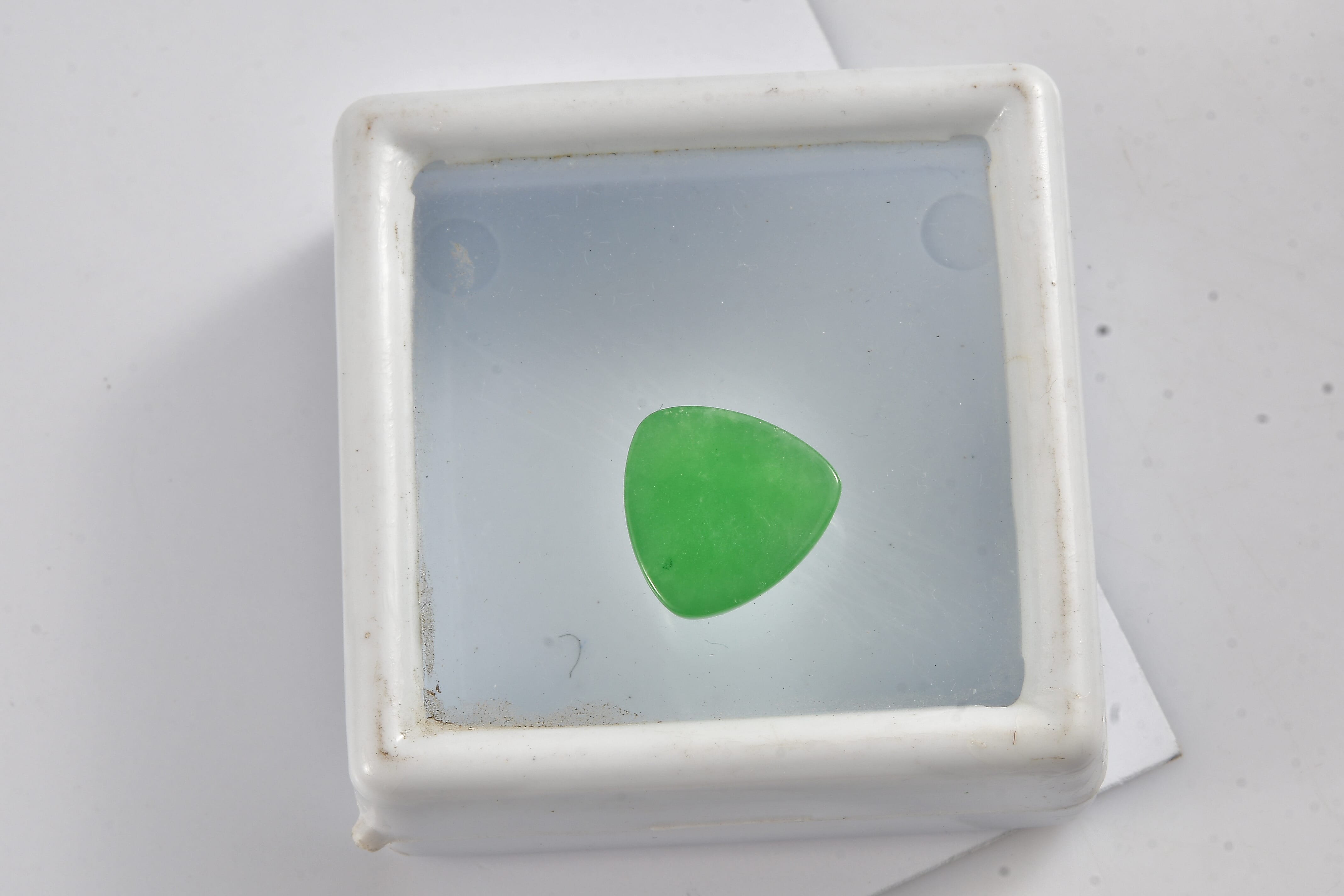 Green Jade (D) (Trl 12 mm) 6.60 ctw
