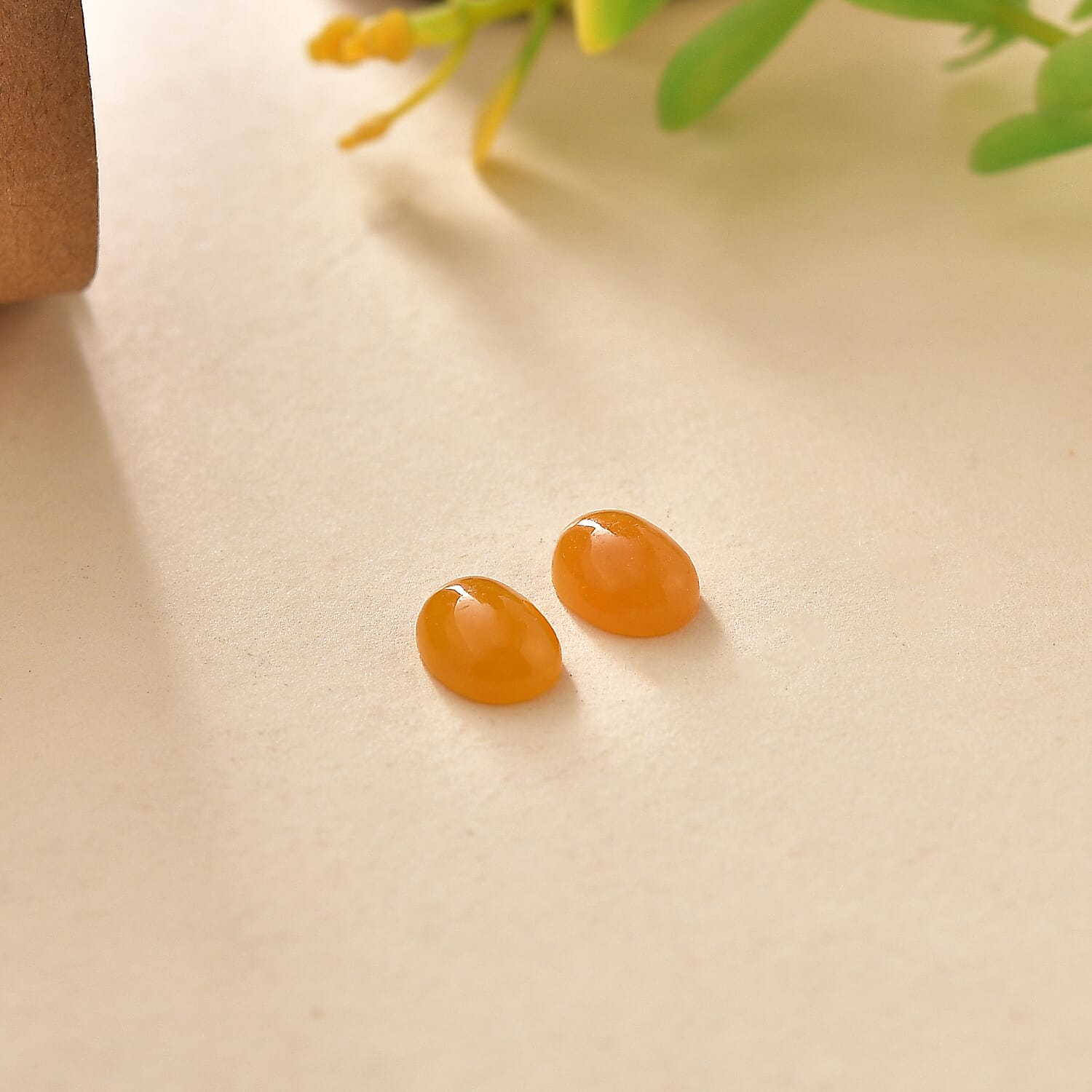 Honey Jade Set of 2 (Ovl 8x6 mm) 3.25 ctw