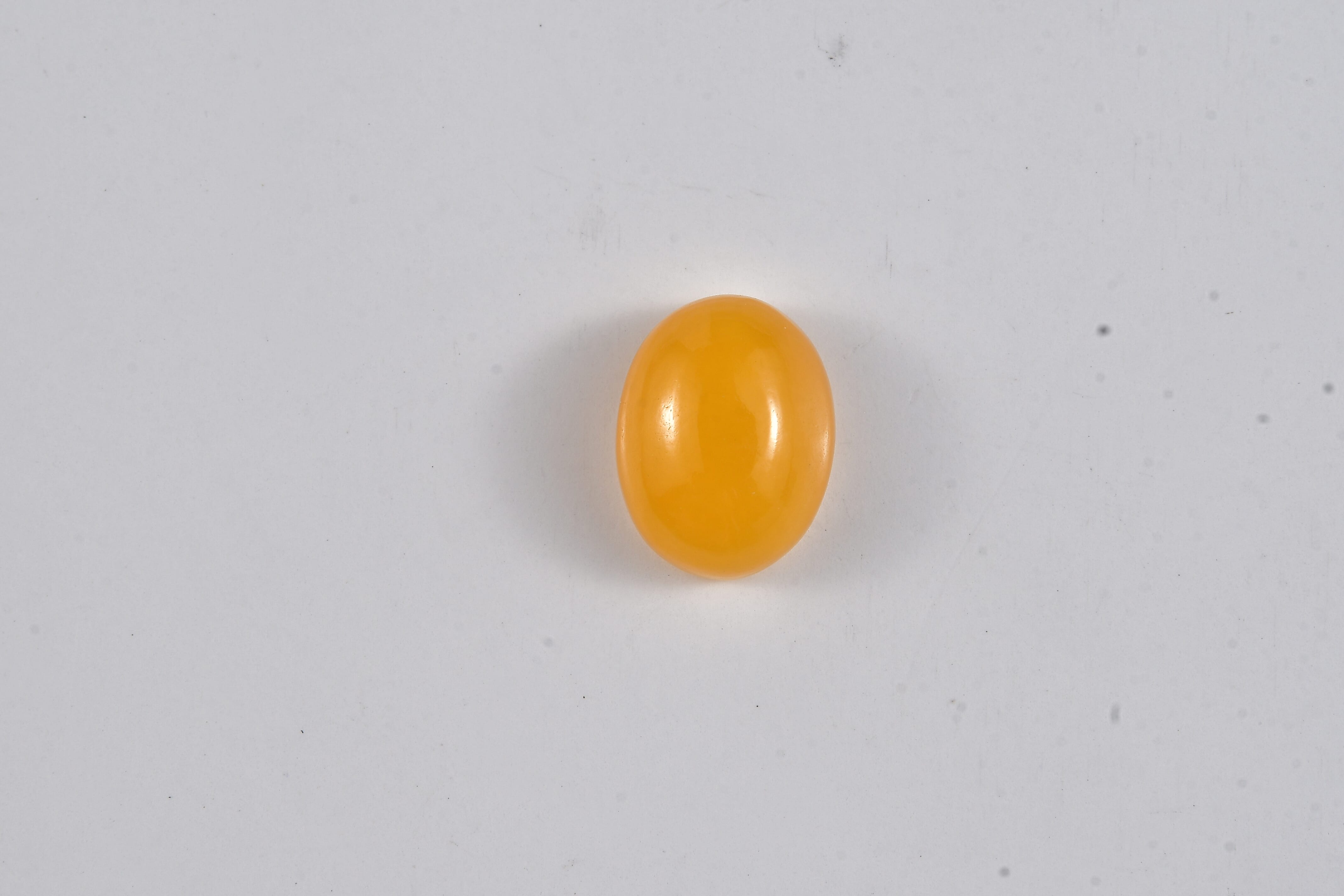 Honey Jade (Ovl 9x7 mm) 1.96 ctw