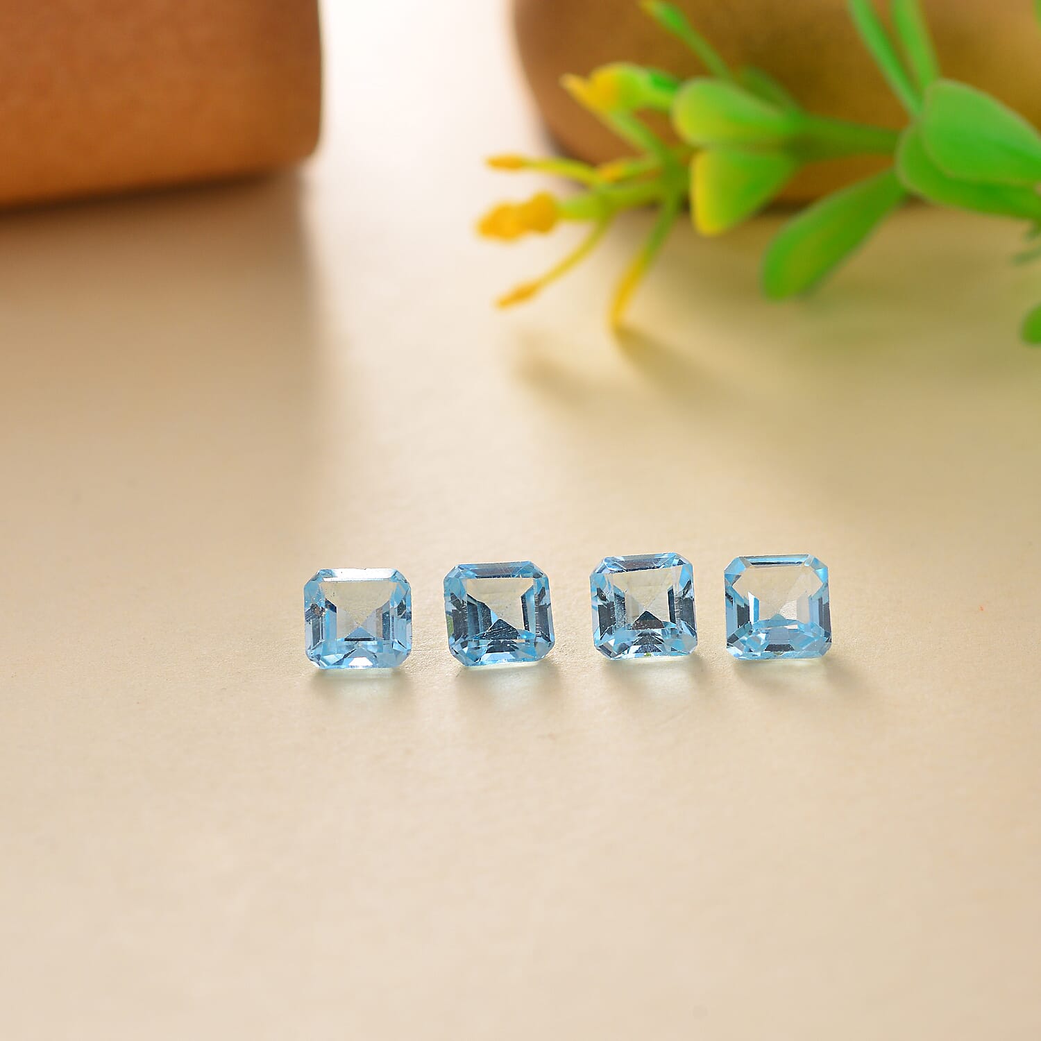 Sky Blue Topaz Set of 4 (Oct 6x6 mm) 5.58 ctw