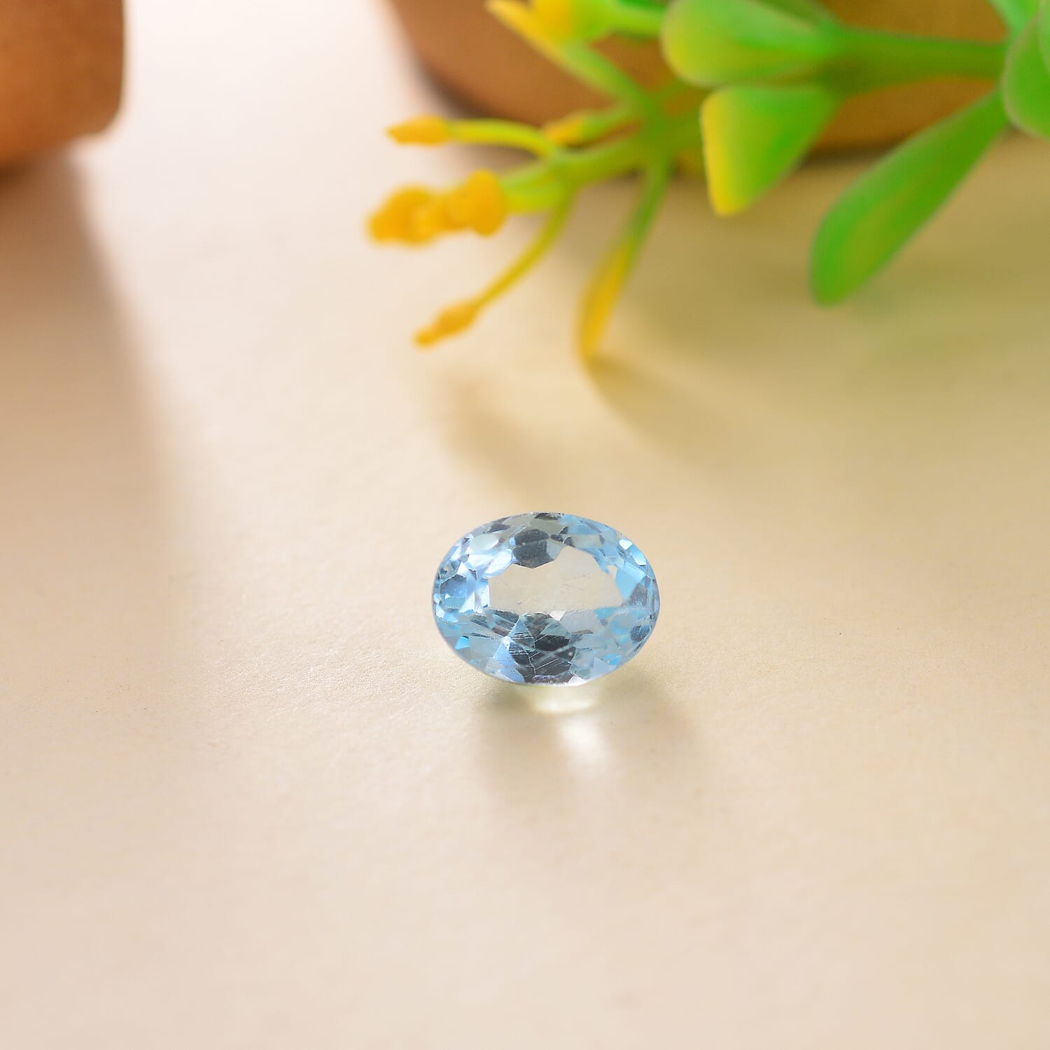 Sky Blue Topaz (Ovl 9x7 mm) 1.88 ctw