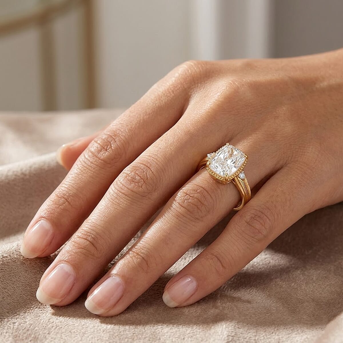 IGI Certified 14K Yellow Gold Luxuriant Lab Grown Diamond (E-F, VS) Ring (Size 10.0) 5.00 ctw image number 2