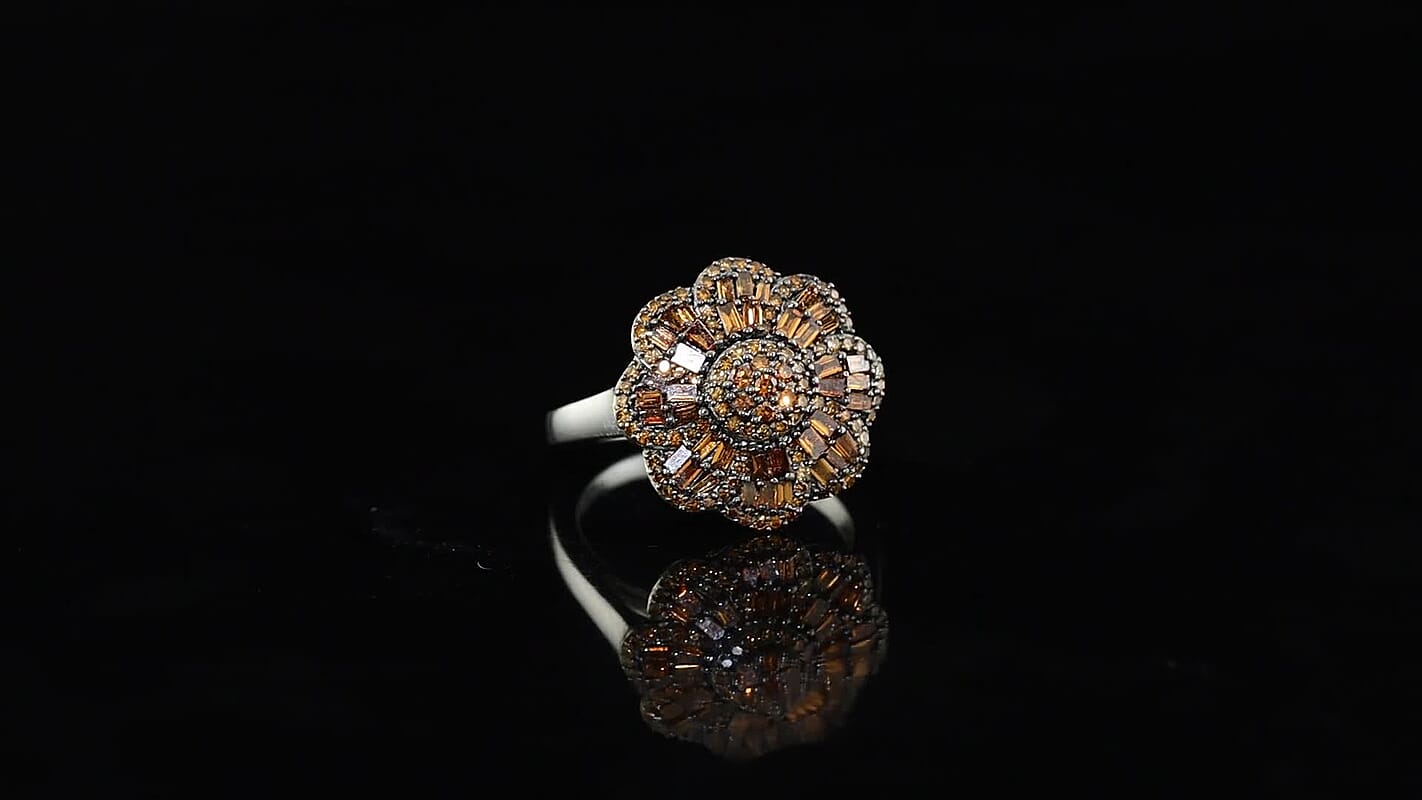 Luxuriant Lab Grown Red Diamond (IR) (SI) Floral Ring in Rhodium Over Sterling Silver (Size 6.0) 1.00 ctw