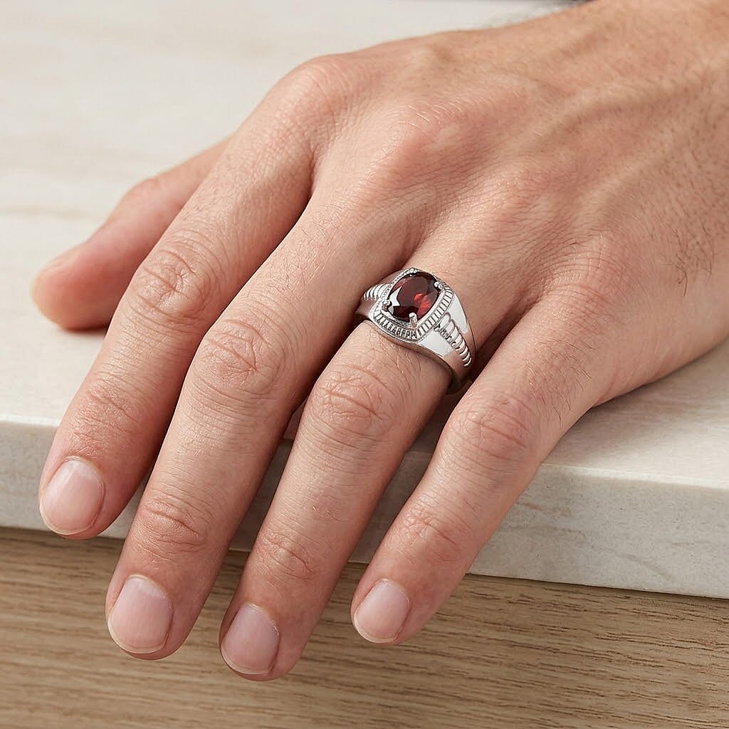 EverTrue Mozambique Garnet Saddle Ring in Stainless Steel (Size 10.0) 1.50 ctw