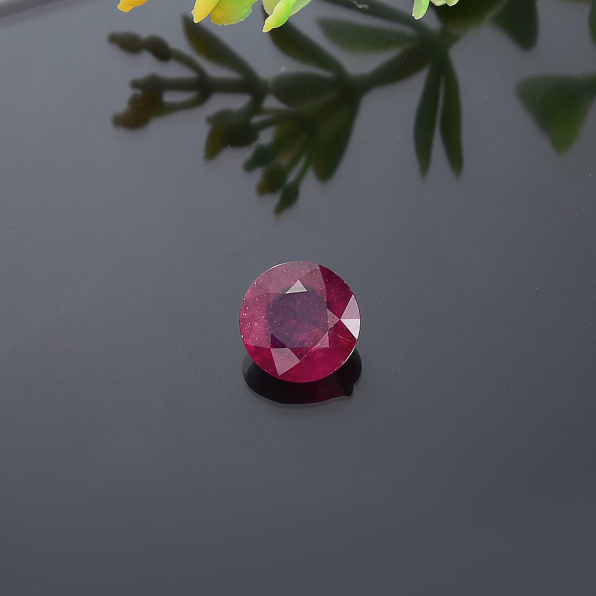 Niassa Ruby (FF) (Rnd 9.5 mm) 4.01 ctw image number 1