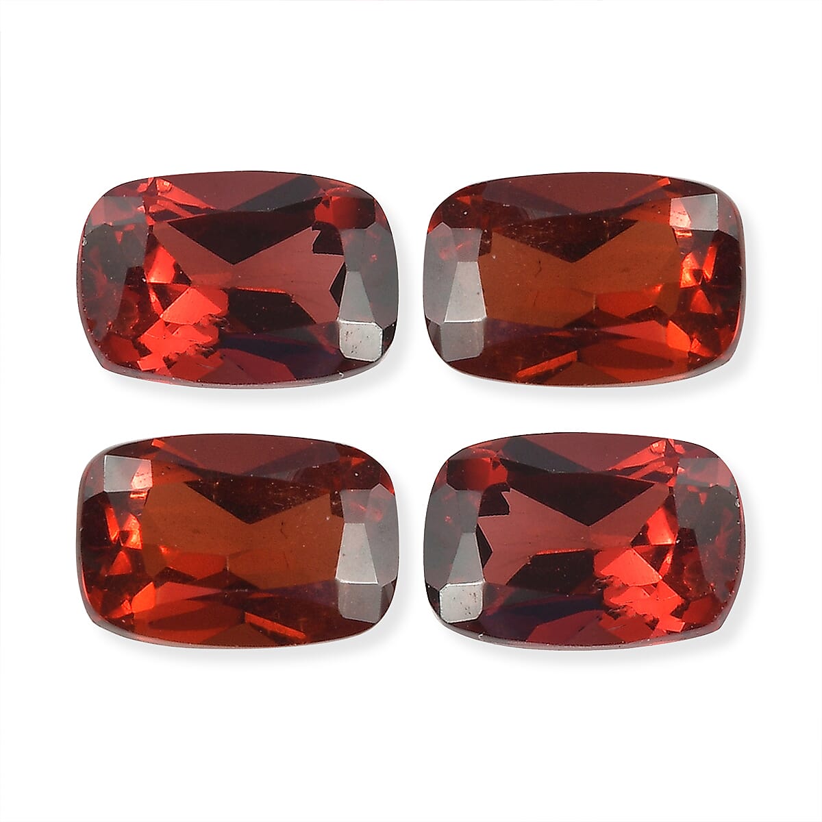 Mozambique Garnet Set of 4 (Cush 6x4 mm) 2.43 ctw