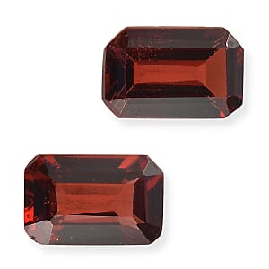 Premium Mozambique Garnet Set of 2 (Oct 6x4 mm) 1.13 ctw