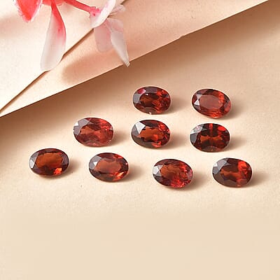 Mozambique Garnet Set of 9 (Ovl 7x5 mm) 8.32 ctw