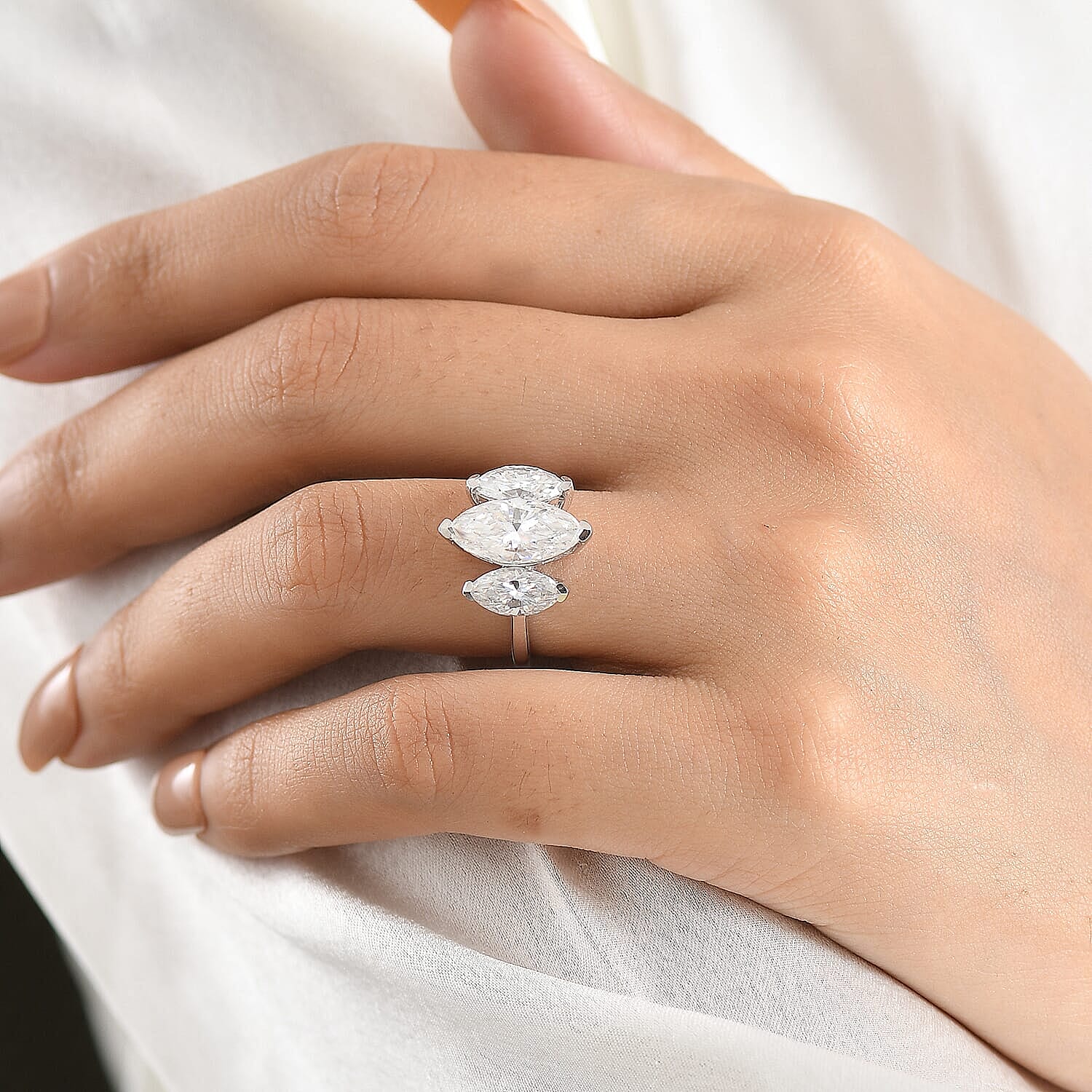 D'Joy Moissanite 4.65 ctw 3 Stone Ring in Rhodium Over Sterling Silver (Size 6.0)