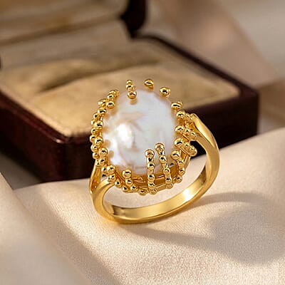 White Shell Pearl Adjustable Fashion Ring in Silvertone