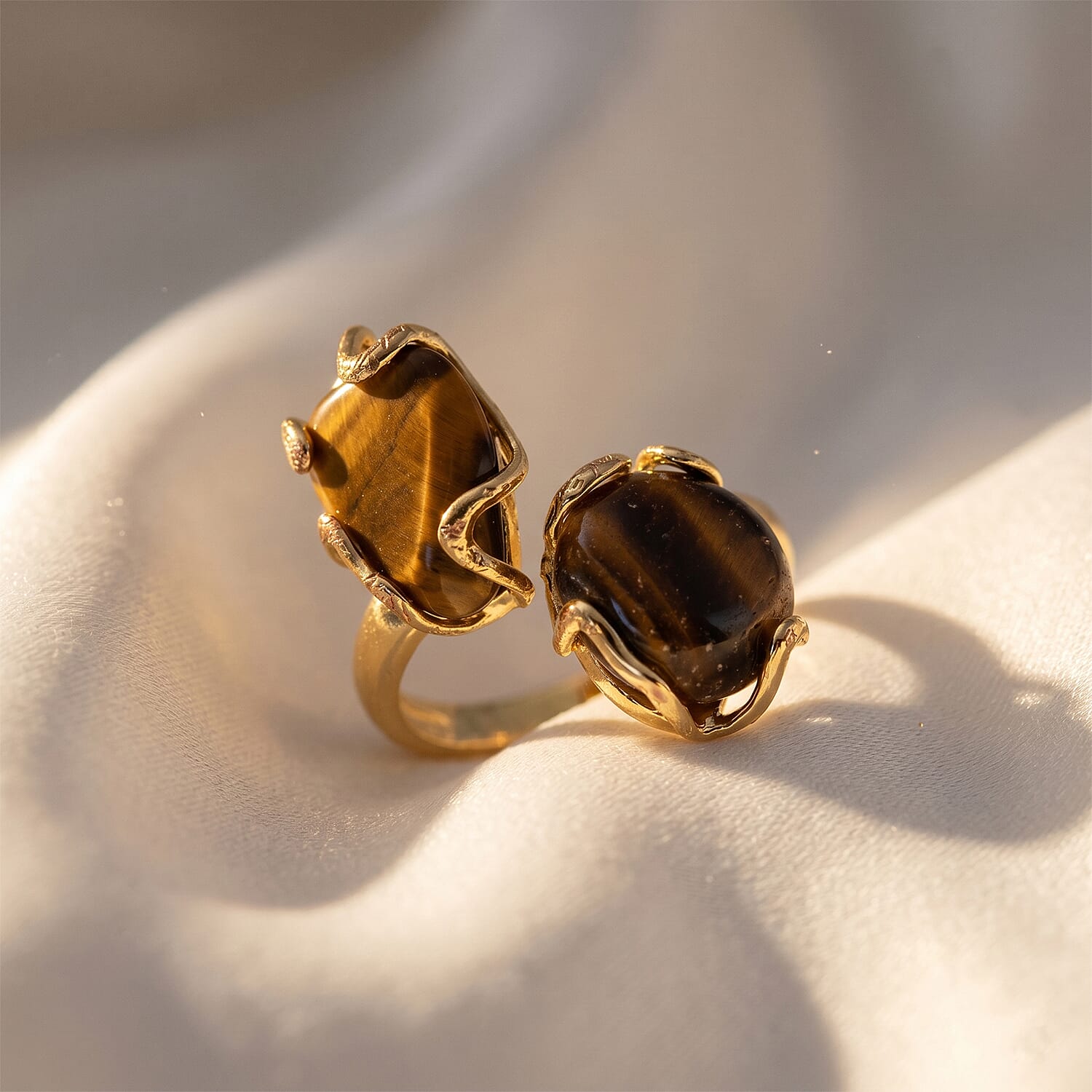 Yellow Tiger's Eye 15.00 ctw Ring (Adjustable) in Silvertone