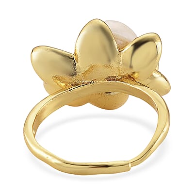 White Pearl Shell Adjustable Fashion Ring in Silvertone