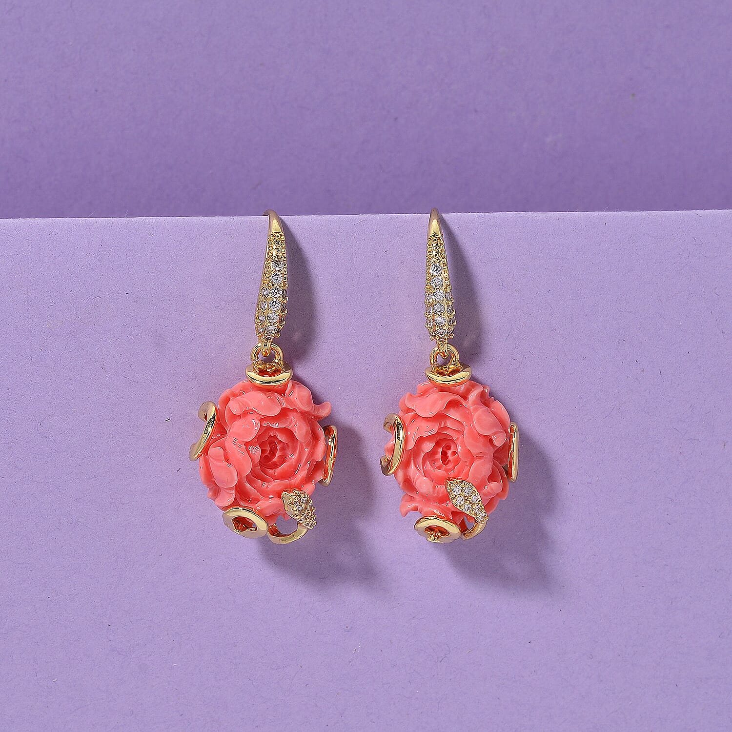 Red Shell and Simulated Diamond 4.00 ctw Earrings in Goldtone