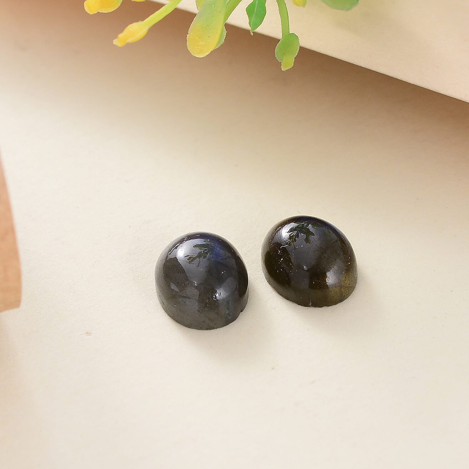 Premium Malagasy Labradorite Set of 2 (Ovl 10x8 mm) 5.20 ctw