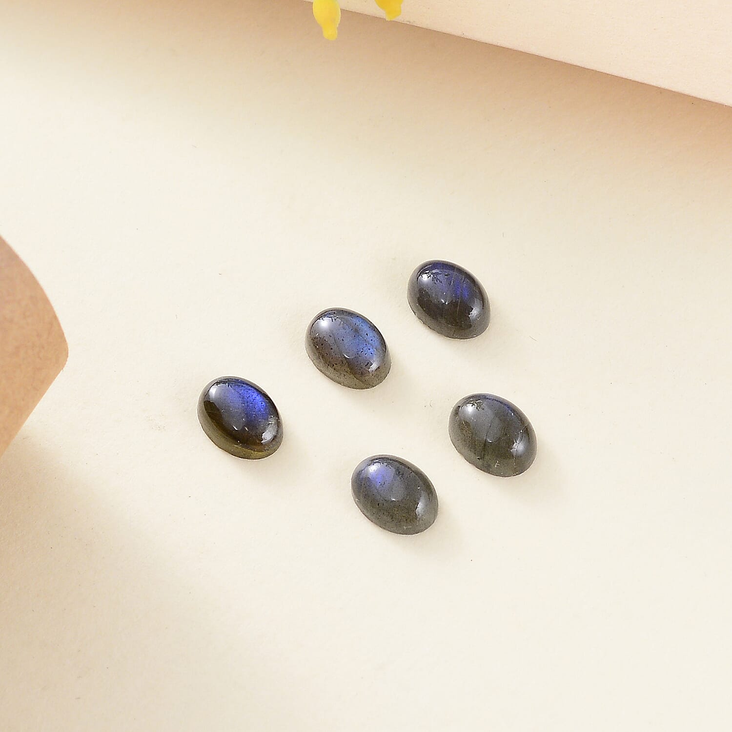 Malagasy Labradorite Set of 5 (Ovl 7x5 mm) 4.28 ctw