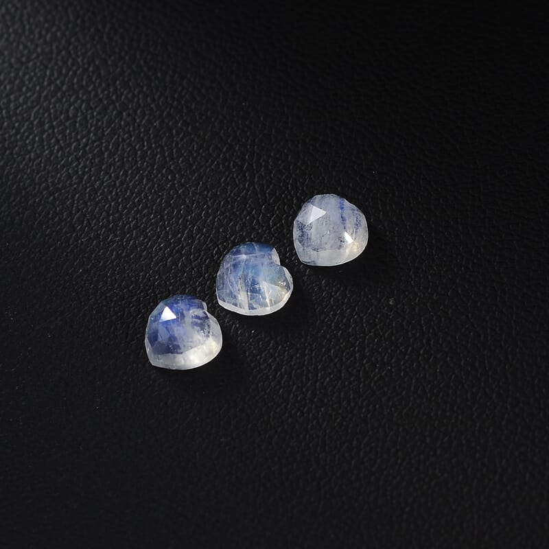 Rainbow Moonstone Set of 3 (Hrt 6 mm) 2.39 ctw