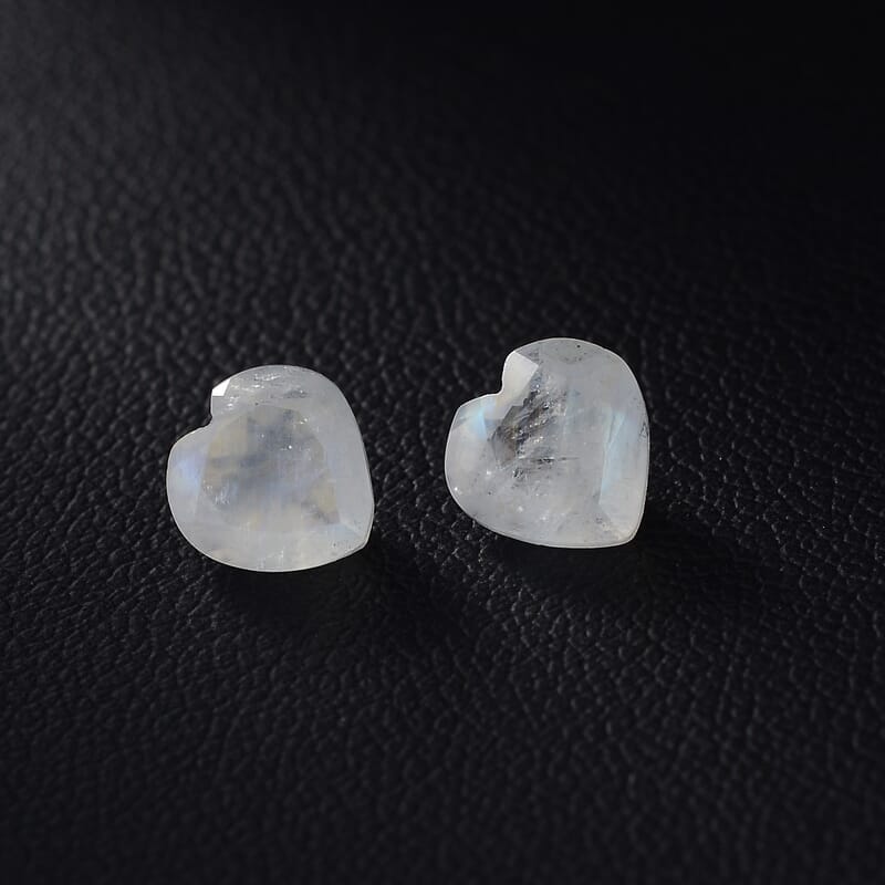Rainbow Moonstone Set of 2 (Hrt 7 mm) 2.36 ctw
