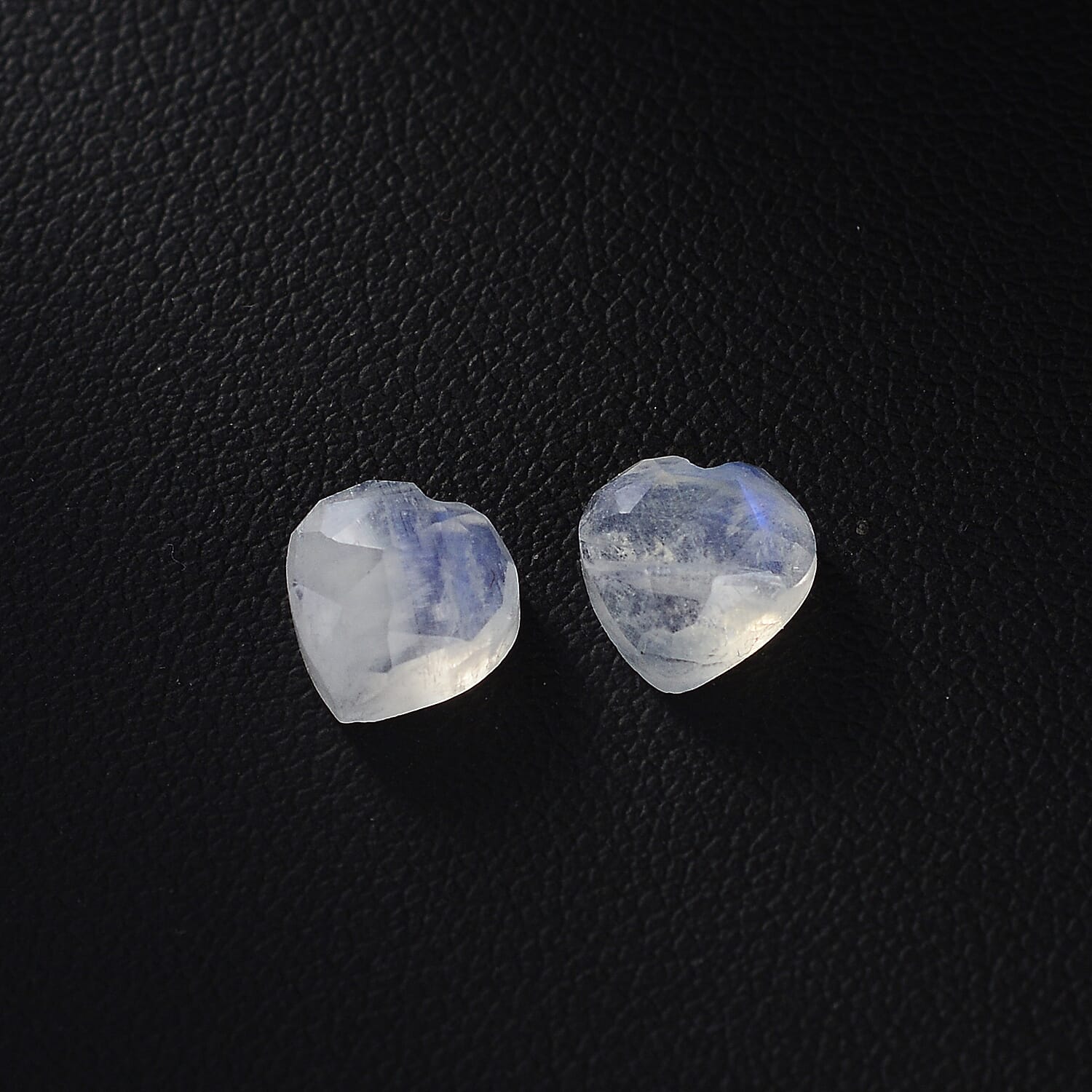 Rainbow Moonstone Set of 2 (Hrt 8 mm) 4.06 ctw
