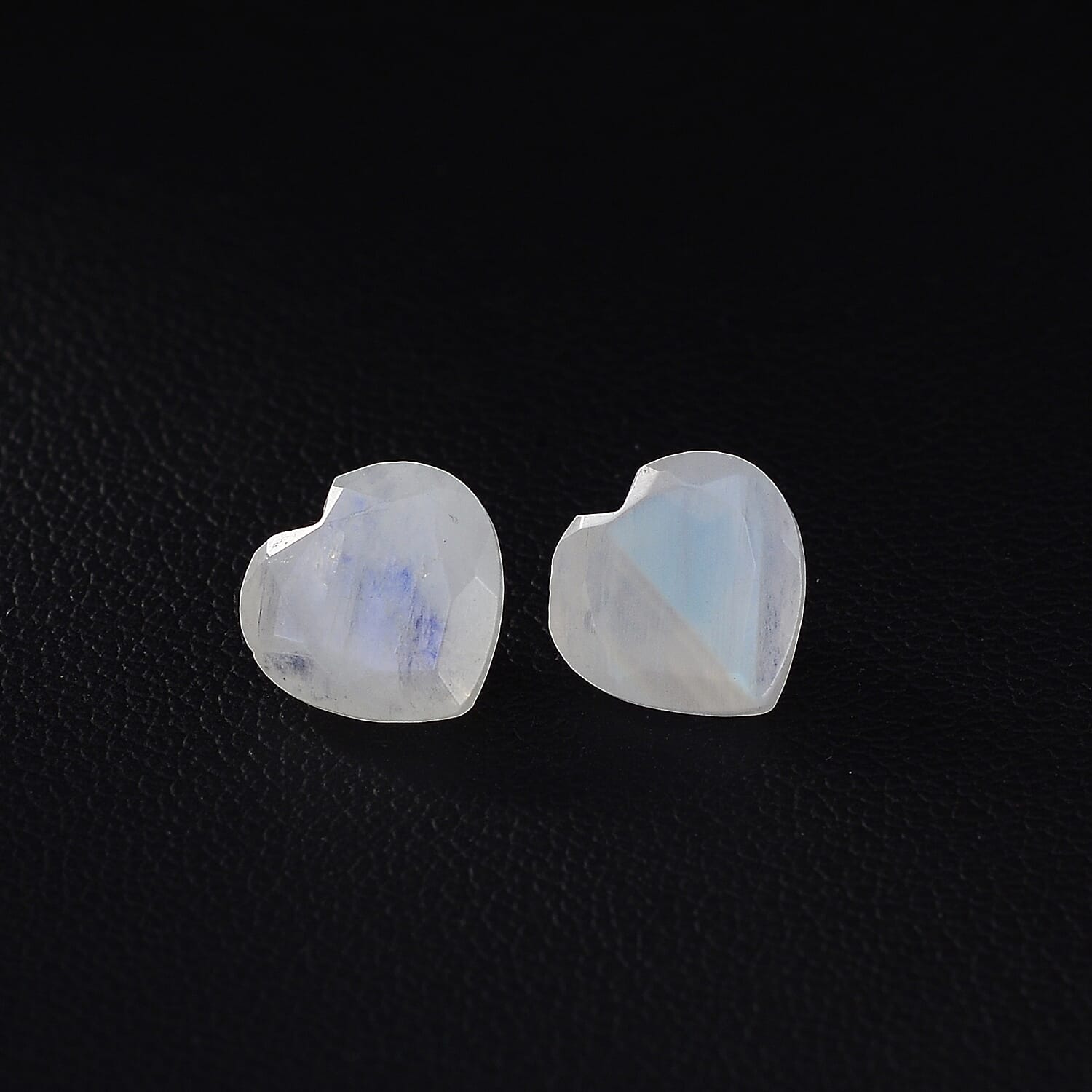 Rainbow Moonstone Set of 2 (Hrt 9 mm) 4.49 ctw