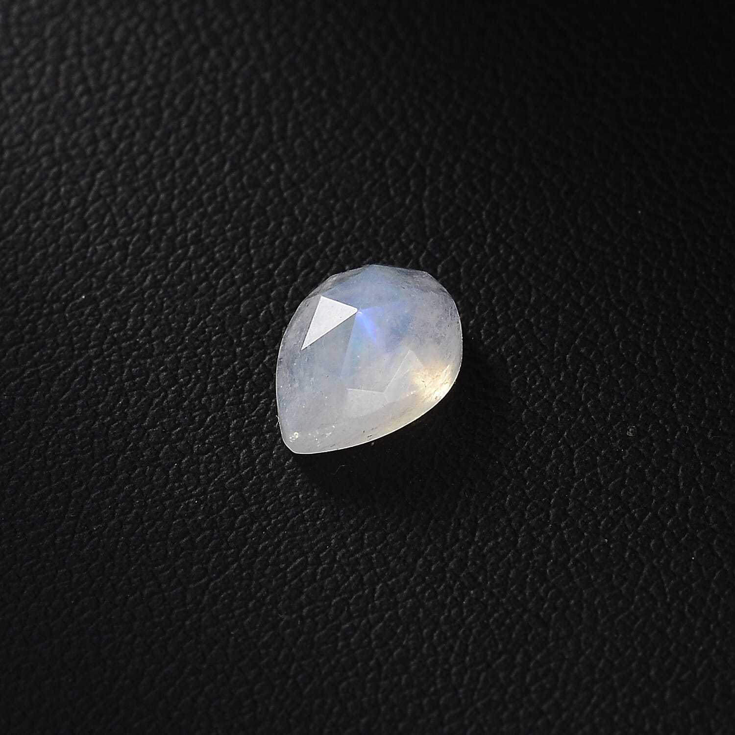 Rainbow Moonstone (Pear 10x7 mm) 1.51 ctw