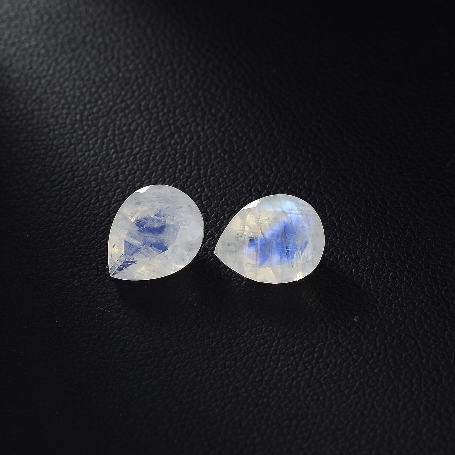 Rainbow Moonstone Set of 2 (Pear 10x8 mm) 4.06 ctw